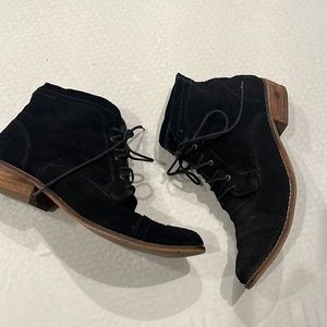 Dolce Vita black booties lace up 7.5